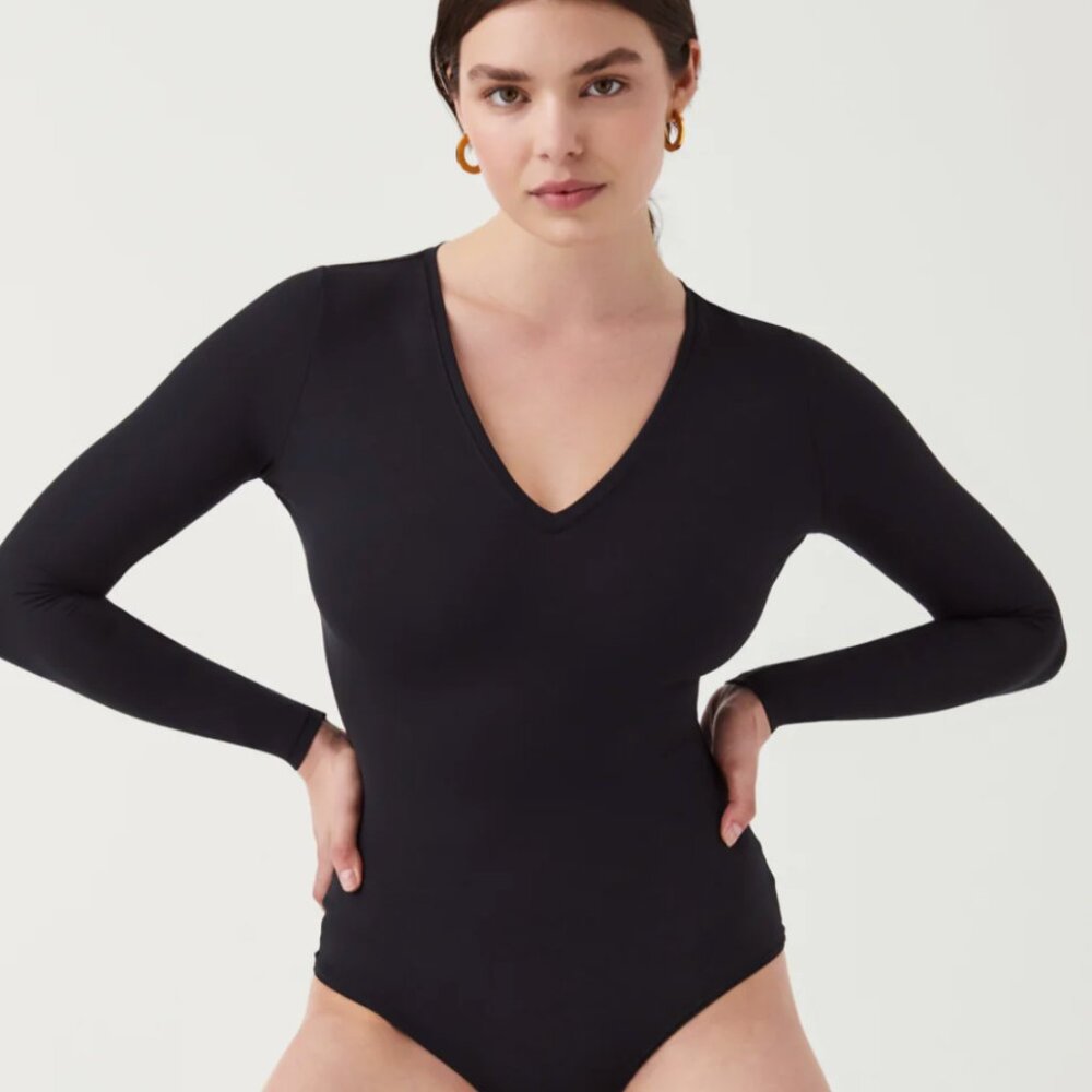 Spanx Suit Yourself Long Sleeve Thong Bodysuit Black Womens Size Large